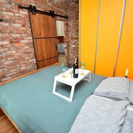 Apartament Blue Bastion Walowa 23C Z Klimatyzacja I Miejscem Parkingowym W Podziemnym Parkingu グダニスク エクステリア 写真