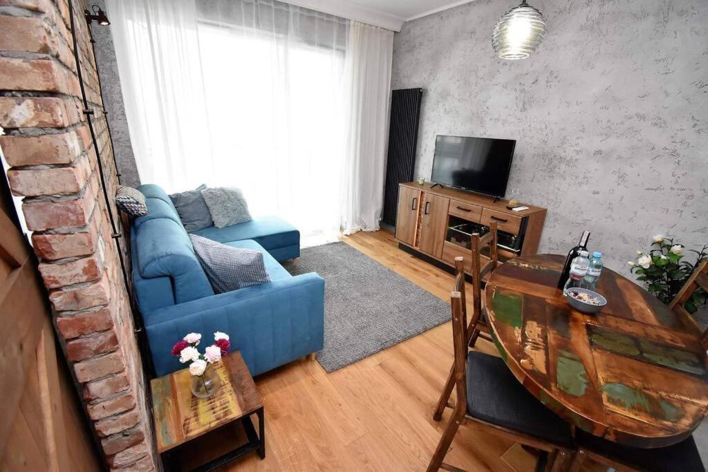Apartament Blue Bastion Walowa 23C Z Klimatyzacja I Miejscem Parkingowym W Podziemnym Parkingu グダニスク エクステリア 写真